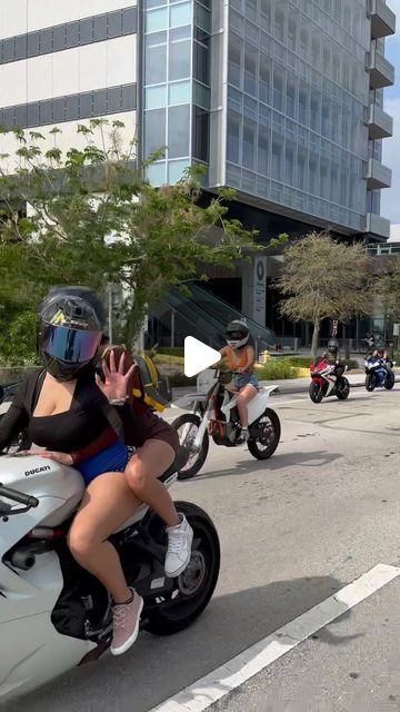 South Florida All Female Moto Events on Instagram: "Ladies on bikes as far as the eye can see. 😍 #ride #motorcycle 🎥 @robynstunts" Motorcycle Women Riders, Female Buggy, Female Bikers, Russian Motorcycle, Motorcycle Momma, Women Riding Motorcycles, Broward County Florida, Female Motorcycle Riders, Ride Motorcycle