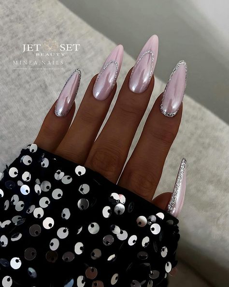 Nails By Minea Bergström | NYE READY 🪩🤍🪩🤍🪩 ————————————————————————— Products used: • Black Collection Twinkle • Fairy Builder Gel Princess • White Ice Chrome… | Instagram Chrome Wedding Nails, Ice Nails, Long Oval Nails, Nails Ice, Nye Nails, Princess Nails, Megan Hess, Special Nails, Dip Nails