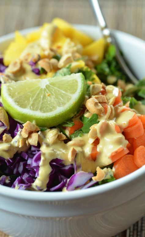 Curry Dressing Recipe, Curry Dressing, Curry Salad, Thai Dinner, Thai Coconut Curry, Salad Recipes Lunch, Vegan Salad Dressing, Vitamix Blender, Salad Recipes Video