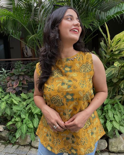 Short kurti + jeans Season ✨💛🌻 [ Short kurti, Indian college wear, Summer outfit] #summeroutfitinspo #shortkurtis #shortkurtisforwomen #indianaesthetic # Short Kurtis For Jeans, Short Kurti Designs, Frock Pattern, Kurtis Design, Stylish Kurtis, Short Kurtis, Stylish Kurtis Design, College Wear, Frock Patterns