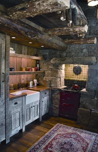 Old Log Cabin, Primitive Country Kitchen, Rustic Kitchens, Primitive Country Homes, Small Log Cabin, Rustic Country Kitchens, Rustic Kitchen Cabinets, Country Kitchens, Kitchen Cabinets Decor