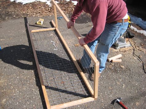 Corner Trellis, Wire Trellis, Diy Garden Trellis, Cedar Posts, Trellis Ideas, Decking Screws, Pole Beans, Trellis Plants, Fence Landscaping