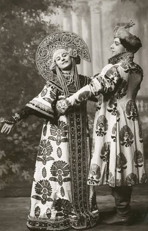 Ballet Russes Costume, Russian Dance, Ballets Russes, Ballet Russe, Anna Pavlova, Russian Ballet, Russian Culture, Russian Style, Russian Folk