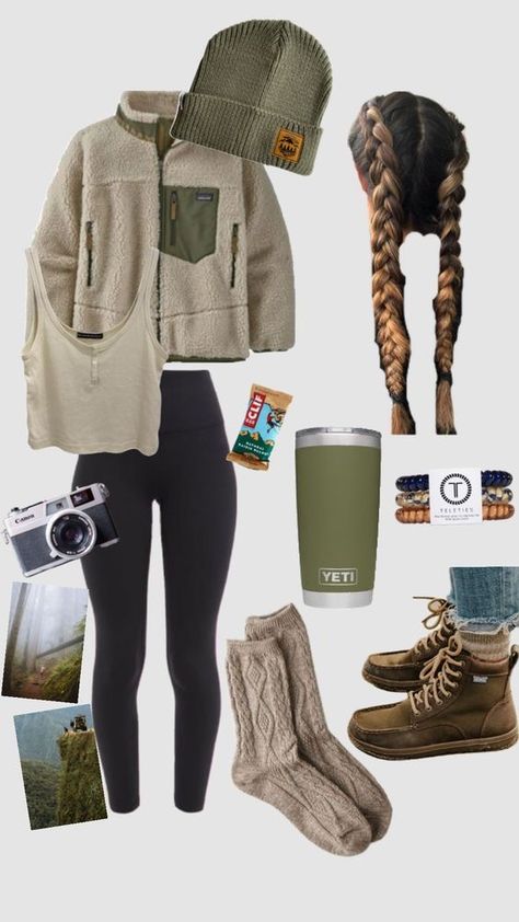 Wander Outfit, Outdoorsy Outfits, Surfergirl Style, Granola Outfits, Cute Hiking Outfit, Look Boho Chic, Hiking Fits, Hiking Outfits, Hiking Outfit Women