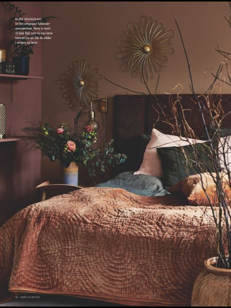 Terracotta And Plum Bedroom, Rose And Brown Bedroom, Dusty Mauve Bedroom, Dark Mauve Bedroom, Plum Bedroom, Mauve Bedroom, Bedroom False Ceiling, Copper Bedroom, Warm Bedroom