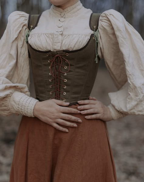 Fantasy Outfits Peasant, 18th Century Stays Front Lacing, Elizabethan Fashion Peasant, 1400s Fashion Peasant, Half Corset Outfit, 18th Century Fashion Peasant, Stays Outfit, 18th Century Fashion Women, Edgy Cottagecore