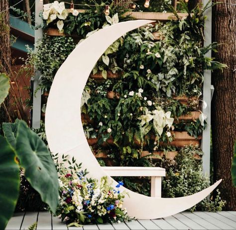 Giant Moon Backdrop, Moon Cutout Backdrop, Half Crescent Moon Wedding Arch, Moon Arch Wedding Flowers, Wedding Moon Photobooth, Floral Moon, Fruit Wallpaper, Quinceanera Themes, Celestial Wedding