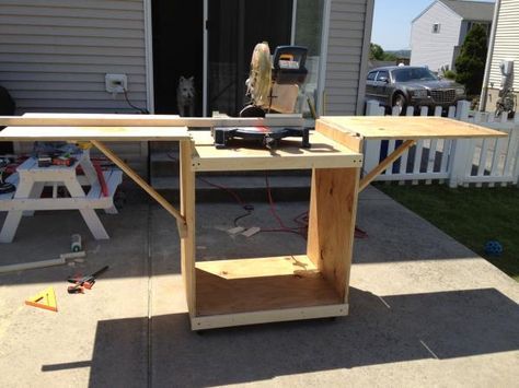 Man Tools, Workbench Diy, Miter Saw Station, Saw Station, Garage Projects, Saw Table, Garage Workbench, Sliding Compound Miter Saw, Miter Saw Table