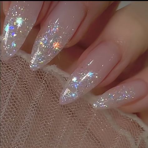 Sweet 16 Nails Almond, Ombre French Tip Nails Almond Sparkle, Nails With Sparkly Tips, White Glitter Nails Acrylic Sparkle, White Glitter Tip Nails, Winter Nails White Glitter, Sparkly Korean Nails, Shiny Glitter Nails, Crystal Glitter Nails