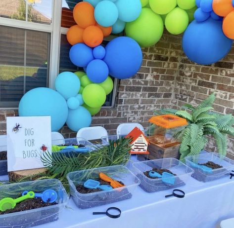 Levi’s Bug Bash | CatchMyParty.com Bug Balloon Garland, Bug Party Centerpieces, 2nd Birthday Bug Theme, Kids Bug Birthday Party, Bug Bday Party, Bug Balloons, Insect Party Decorations, Buggin Out Birthday Party, Bugs Birthday Party