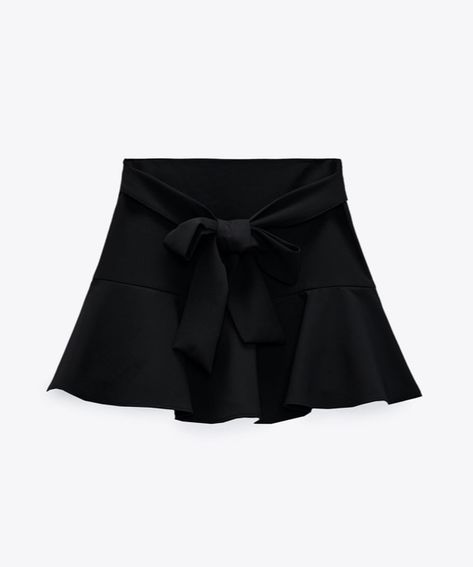 Zara Skirt 2023, Jupe Short Zara, High Rise White Jeans, High Waisted Black Skirt, Skort Outfit, Zara Skort, Mom Jeans Style, Ballerina Skirt, Black Romper Shorts