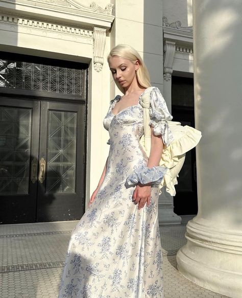 Selkie ™ (@selkie) • Instagram photos and videos Long Selkie Dress, Selkie Ss23, Running Through The Woods, Selkie Dress, Fairytale Gown, Aesthetics Fashion, French Aesthetic, Model Clothes, Mermaid Siren