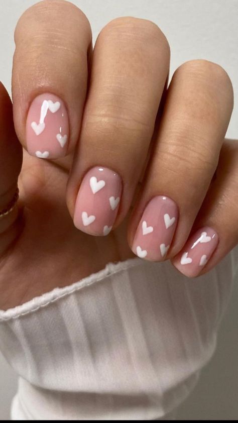 Lilac Nails Design, Outfit Aesthetics, Lilac Nails, Simple Gel Nails, Cute Gel Nails, Soft Nails, Neon Nails, Heart Nails, Classy Nails