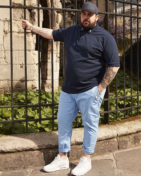 Men’s Plus Size Summer Fashion, Plus Size Men Style, Outfits For Heavy Men, Fat Man Fashion, Look Casual Hombre, Big Guy Fashion, Fat Guy Outfits, Chubby Guy Outfits, Fat Men Style