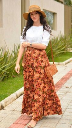 Long Skirt Top Designs, Long Skirt And Top, Chique Outfit, Long Skirt Fashion, Western Wear Outfits, Outfits Modest, Long Skirt Outfits, Casual Indian Fashion, Modest Fashion Outfits