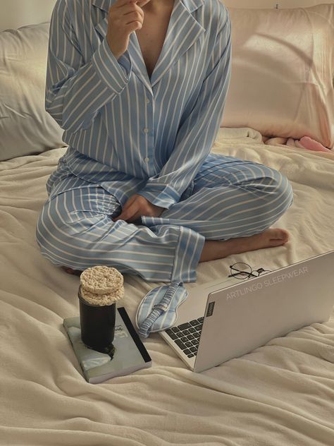 Clothes Ads Design, Pijamas Photoshoot Ideas, Night Suit Aesthetic, Night Suits Pajama Set, Pj Outfit, Comfort Clothing, Pajamas Aesthetic, Newsletter Inspiration, Pajama Day