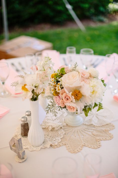 Doilies Centerpiece Wedding, Centerpieces With Doilies, Wedding Centerpieces With Doilies, Crochet Wedding Table Decor, Vintage Inspired Wedding Centerpieces, Doily Centerpiece Wedding, Wedding Vintage Centerpieces, Crochet Wedding Centerpiece, Vintage Garden Party Wedding