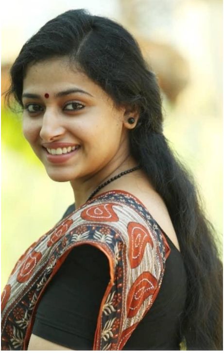 भारतीय दुल्हन संबंधी, Anu Sithara, Indian Film, Indian Woman, Beauty Images, Film Actress, Whatsapp Dp, Film Industry, Indian Beauty Saree