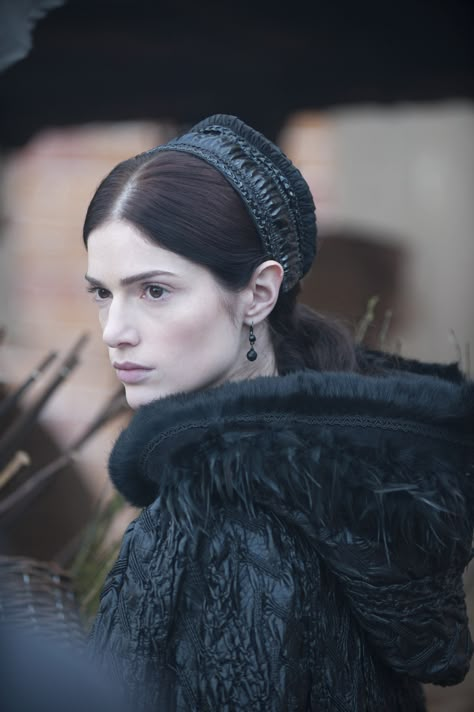 Salem - Season 1 Episode 1 Still Salem Series, Facial Profile, Mary Sibley, Janet Montgomery, Rowena Ravenclaw, Salem Tv Show, The Vow, Salem Witch Trials, Witch Trials