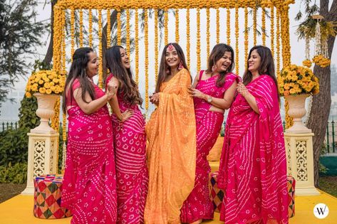 Photo of bride and bridesmaids on haldi in bandhani sarees Outfit For Haldi Function For Bridesmaid, Haldi Outfit Bridesmaid, Haldi Dress Ideas For Sisters, Haldi Outfits For Bride, Haldi Look For Bride, Mehendi Outfits For Bride, Haldi Outfit For Bride, Haldi Dress Ideas, Bridesmaid Indian