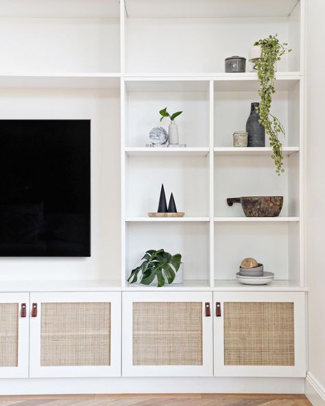 Tv Joinery, Wall Cabinets Living Room, Built In Tv Cabinet, Built In Tv Wall Unit, Tv Room Decor, Built In Wall Units, Tv Wall Ideas, Tv Wall Cabinets, Built In Shelves Living Room