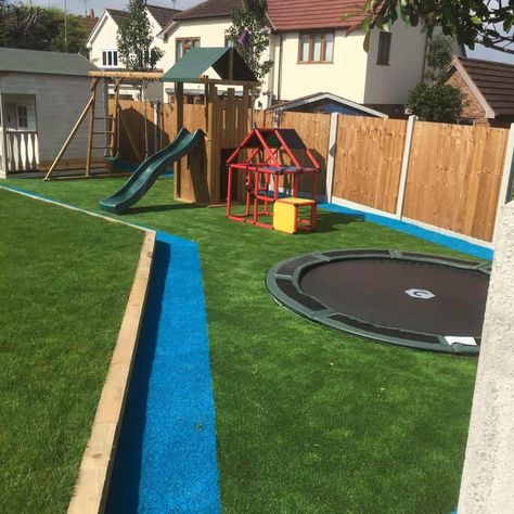 Garden Design With Play Area, Artificial Grass Playground Ideas, Artificial Turf Play Area, Turf Kids Play Area, Turf Play Area Backyard, Artificial Grass Playground, Artificial Grass Play Area, Backyard Turf Play Areas, Turf Playground Backyard