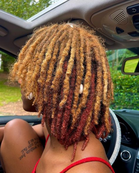 peek a boo red hair color on locs #Regram via @www.instagram.com/p/CvAvkSou35u/ Copper Blonde Locs, Peek A Boo Red Hair, Hair Color On Locs, Color On Locs, Coloring Locs, Two Tone Locs, Copper Hairstyles, Ginger Dreadlocks, Color Locs