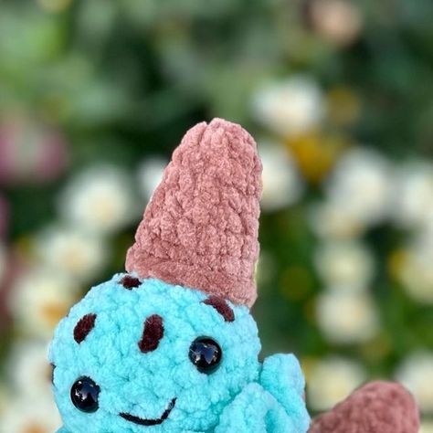 Summer Daze Crochet on Instagram: "This adorable little ice cream monster pattern by @yarngles is out now! I got the chance to test this cutie and it’s a really cute and quick pattern to work up. I knew right away this would be the perfect pattern to use my parfait chunky pom-pom yarn and then I definitely wanted to do a another so I went with a mint chocolate chip design — Pattern: @yarngles Yarn: @premieryarns parfait chunky and parfait chunky pom — #crochet #crocheted #crocheting #crochet Ice Cream Monster, Chip Design, Monster Pattern, Mint Chocolate Chip, Mint Chocolate Chips, Mint Chocolate, Chocolate Chip, Pattern Design, Pom Pom