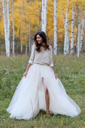 Shirt And Skirt Wedding Dress, Choose Wedding Dress, Elvis Wedding, Wedding Sweater, Beauty Plan, Anniversary Outfit, Fall Elopement, Wedding Skirt, Bridal Separates