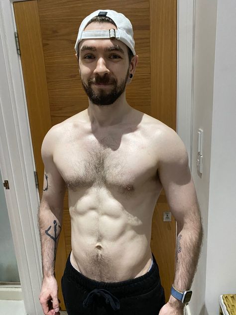 Jacksepticeye Shirtless, Septic Eye, Sean Mcloughlin, Sean William Mcloughlin, Picture Album, Fav Youtubers, Picture Albums, Gym Routine, Best Boyfriend