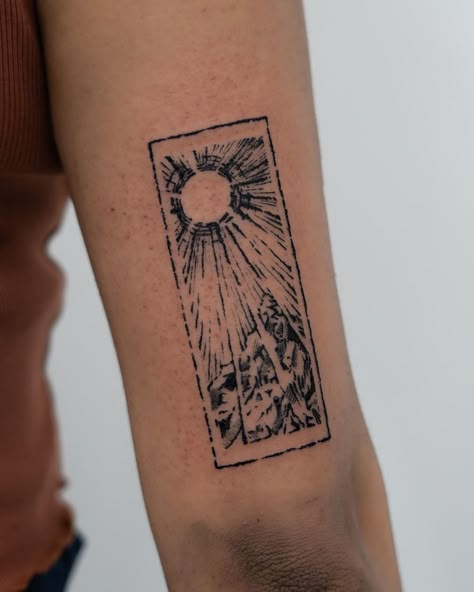 Wood (@wood_darkness) • Instagram photos and videos Woodblock Tattoo Style, Wood Block Tattoo, Wood Cut Tattoo, Woodblock Tattoo, Men's Tattoo, Woodcut Tattoo, Upper Back Tattoos, Tattoo Filler, Wood Cut