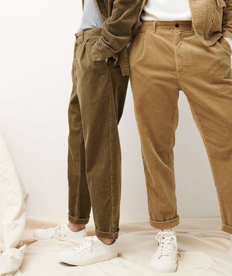 Corduroy Pants Outfit, Corduroy Pants Men, Street Style Outfits Men, Men Stylish Dress, Cool Outfits For Men, Streetwear Men Outfits, Summer Outfits Men, Urban Outfits, Mens Casual Outfits