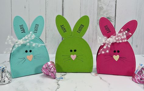 Stampingwithamore: QUICK & EASY BUNNY EASTER TREAT HOLDERS Stampin Up Easter Treat Holders, Stampin Up Easter Treats, Easter Gift Card Holder, Easter Treat Holders, Easter Treat Box, Easy Easter Treats, 3d Crafts, Stampin Up Easter, Easter Bunny Treats