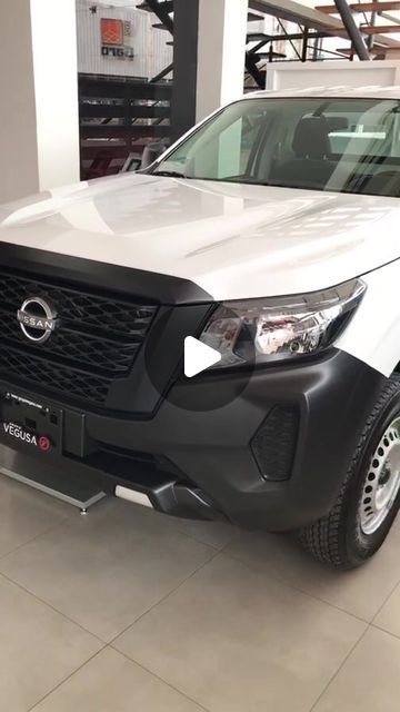 EXA IRAPUATO on Instagram: "¡Ven y conoce la NP300 que te ayudará a aguantar todo tipo de terrenos y trabajos pesados! 🛻🤩 Ven y visita la agencia de @grupo.nissan Suc. Gto. #NissanVegusa #GrupoVegusa #Nissan #Vegusa #NissanGto" Vvl Nissan, Nissan Np300, Pick Up Nissan, Nissan Titan Truck, Nissan Trucks Old, Nissan