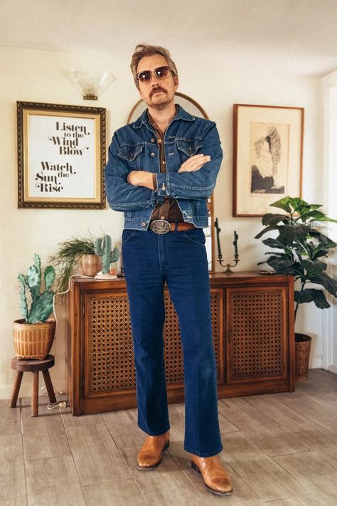 Vintage Denim on Denim and Corduroy Vintage Wrangler Jacket, Grandpa Outfit, Wrangler Denim Jacket, Cowboy Denim, Bell Bottoms Outfit, Denim Jacket Vintage, 70s Denim, Outfit Retro, Modern Inspiration