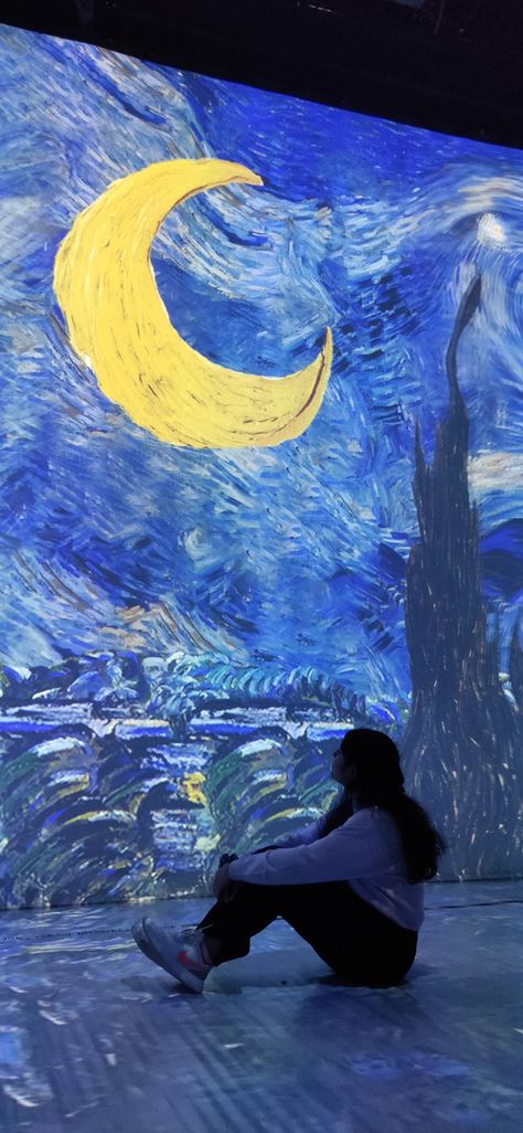 Van Gogh Light Show, Van Gogh Photography, The Van Gogh Experience, Van Gogh Alive Pictures, Can Gogh Immersive Experience, Van Gogh 360 Exhibition, Van Gogh Photo Ideas, Van Gogh Museum Amsterdam Aesthetic, Van Gogh 360 Aesthetic