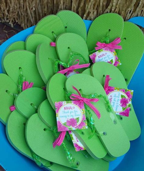 Flip Flop Party Favors, Hawaiian Birthday Party Ideas, Luau Favors, Luau Party Ideas, Luau Party Favors, Birthday Luau, Moana Themed Party, Luau Baby Showers, Luau Party Decorations