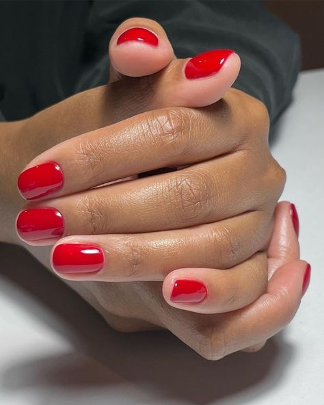 Cherry Red Nails, Nagellack Trends, Nail Color Trends, Cherry Nails, Red Nail Polish, Red Nail, Nail Styles, Manicure Y Pedicure, Minimalist Nails