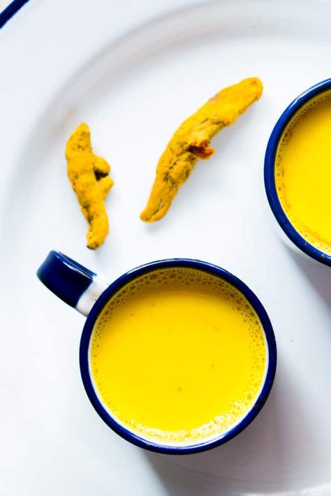 Golden Turmeric Milk or Haldi Doodh is a powerful Ayurvedic Indian drink with medicinal properties. We've been making it for generations and it's so important to make it the right way! It's a great immunity booster when suffering from cold, cough, sore throat, headaches, joint aches etc. It's best when made with milk, but you can use any plant based milk to make it vegan. Golden Milk Benefits, Aip Drinks, Haldi Doodh, Cranberry Cookies Recipes, Golden Milk Recipe, Cider Vinegar Benefits, Vinegar Benefits, Paleo Drinks, Milk Benefits