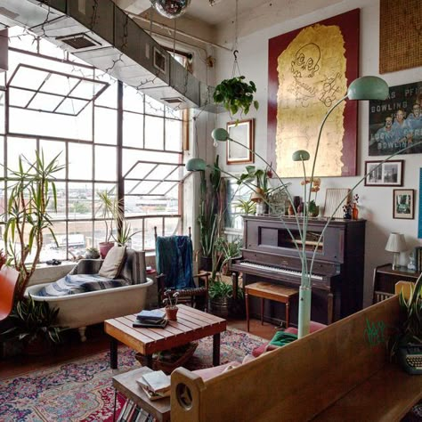 Ehren Shorday, Bushwick loft, Brooklyn artist loft, trash and treasures Artists Loft Apartment, Brooklyn Loft Aesthetic, Artistic Apartment Decor, Art Loft Apartment, Artist House Aesthetic, Artist Home Decor, Artist Loft Aesthetic, Artistic House Interior, Bushwick Aesthetic