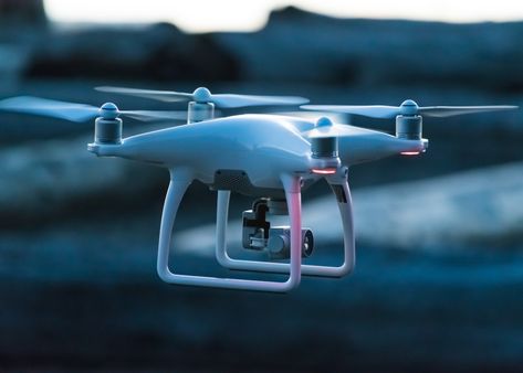 Phantom Drone, Drone Business, Flying Drones, Delivery Pictures, Dji Inspire, Dji Phantom 4, Unmanned Aerial Vehicle, Dji Drone, Drone Technology