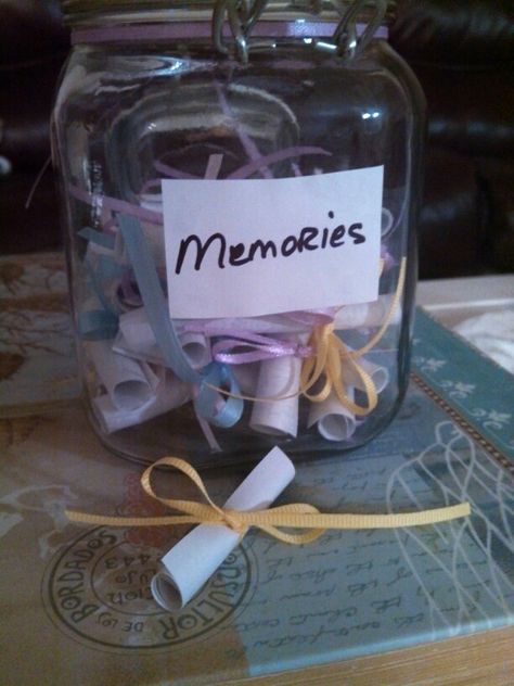 Memory Jar - 40th Birthday Present. Favorite memories from family and friends. Memories Gift Ideas For Best Friend, Present For Mum Birthday, Sentimental Birthday Gifts, Memory Jar Birthday, Jar Of Good Memories, Memory Jar Ideas For Best Friend, Memories Jar, Yearly Memory Jar, Tiny Candles