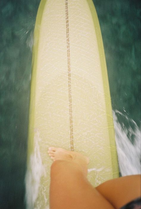 Surf Astethic, Longboard Aesthetic, Surfing Hawaii, Longboard Surfing, Surfing Girls, Surfing Aesthetic, Surf Aesthetic, Surf Vibes, Surf Girl