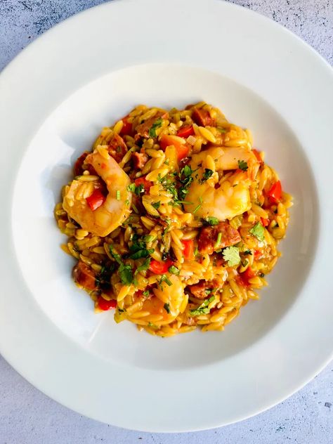 Chorizo & Prawn Orzotto - Best Recipes UK Prawn Orzo, Chorizo Pasta Recipes, Noodles And Dumplings, Chorizo Pasta, Chilli Prawns, Arborio Rice, Orzo Pasta, Pasta Noodles, Orzo