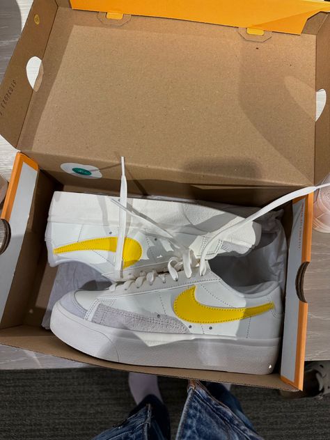 Nike / blazers / yellow / shoes / sneakers / outfit inspo Yellow Nike Blazer Outfit, Platform Blazers, Nike Yellow Sneakers For Sports Events, Nike Yellow Sneakers, Nike Blazers Yellow, Nike Yellow Athleisure Sneakers, Nike Platform, Nike Blazer Low 77, Nike Blazers