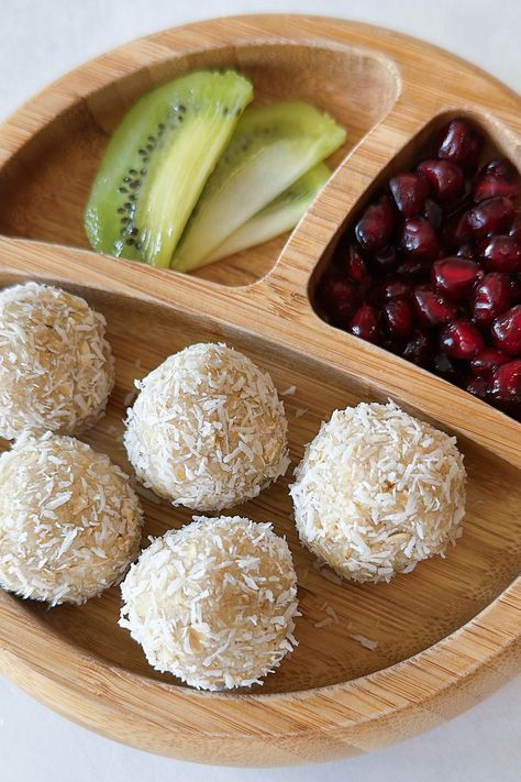 Coconut Balls - Feeding Tiny Bellies Nursery Snack Ideas, Fun Snacks For Toddlers, Toddler Snack Plate, Healthy Snacks For Babies, Blw Snacks, Apple Croissants, Toddler Baking, Meals For Toddlers, Snacks For Baby