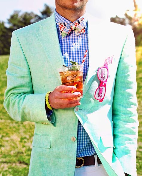 Classy Girls Wear Pearls: Off to the Races Derby Outfits For Men, Derby Outfits Men, Pastel Suit, Kentucky Derby Attire, Kentucky Derby Outfit, Kentucky Derby Fashion, Kentucky Derby Style, Derby Attire, Vinyard Vines