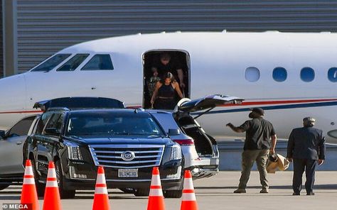 Kim Kardashian Flew Back To L.A. From Milan in Her New Private Jet Rihanna Private Jet, Big Private Jet, Celebrity Private Jet, Rolls Royce And Private Jet, Kim Kardashian Private Jet, Private Jets, Flying High, Private Jet, Painting Tips