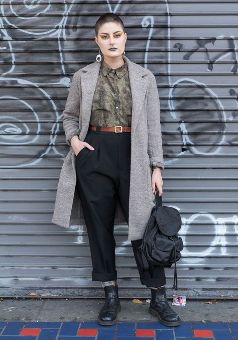 Masculine Fashion For Women, Plus Size Androgynous Fashion, Non Binary Outfits, Non Binary Fashion, Genderqueer Fashion, Androgynous Outfits, Laced Boots, Masculine Fashion, Lesbian Fashion