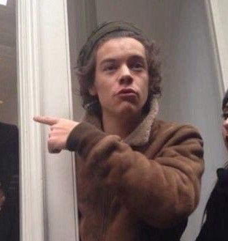 Harry Styles Profile Picture, Harry Styles Self Titled, Harry Styles Profile, Harry Pfp, Old Harry Styles, Harry Styles Debut, Harry Styles Harrys House, Tumblr Pfp, Frat Boy Harry Styles